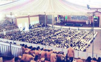 arnydwp's tweet image. Lautan emas~~ cc: @for_gensoed2013 @Maba_unsoed2013