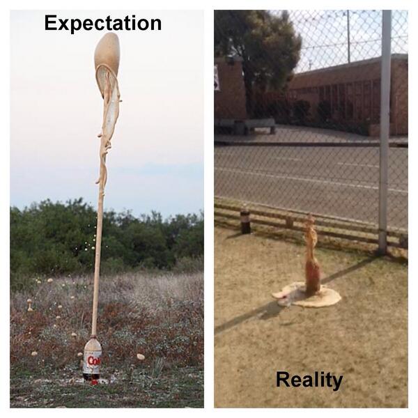 Hannah_vC's tweet photo. Coke and Mentos experiment...#WeTried 
@lesty31 @AlleyAB03 http://t.co/p4WJHWZn6E