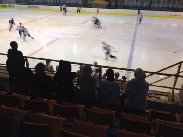 Samuel_Guenter's tweet image. #Eishockey als Tourismusattraktion im August in #Grindelwald. Auch das gibts! #SCUI