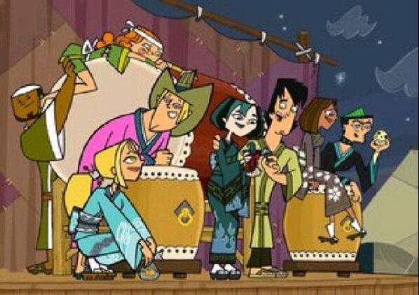 TotalDramaPics's tweet photo. #Gwent #Duncney #Gidgette #CourtneyxDuncan #GwenxTrent #BridgettexGeoff #TDCouplesDay #TDCouples http://t.co/FFyCP4OUzL