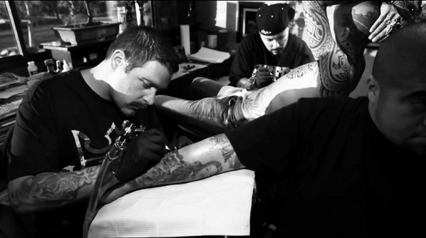 SanctionedTV's tweet photo. Meet @FRANCOVESCOVI the man behind the body art of @travisbarker @sugeknight + more - 2day on #TattooStories #SATV http://t.co/KQ4lredjcF