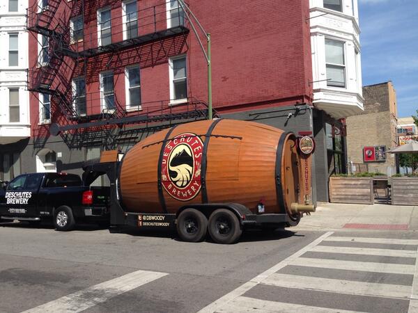 PaigeAn's tweet photo. Stop in for a cold chainbreaker on @dbwoody @bangersandlace!! http://t.co/Ta22Dt3KIy
