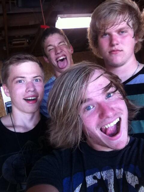 ReachingRight's tweet image. GUESS WHAT YOU GUYS?! REACHING RIGHT WILL BE PLAYING AT THE JHS HOMECOMING DANCE!!! HOLLA AT YA BOYS!!!