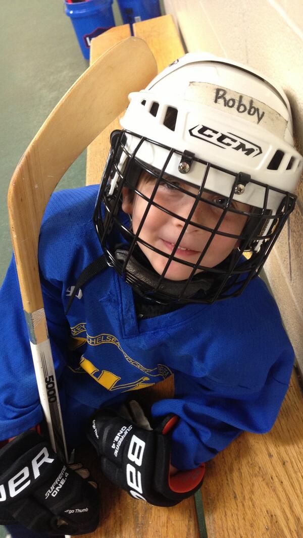 TressieLDavis's tweet image. Tis the season #hockey #minimite