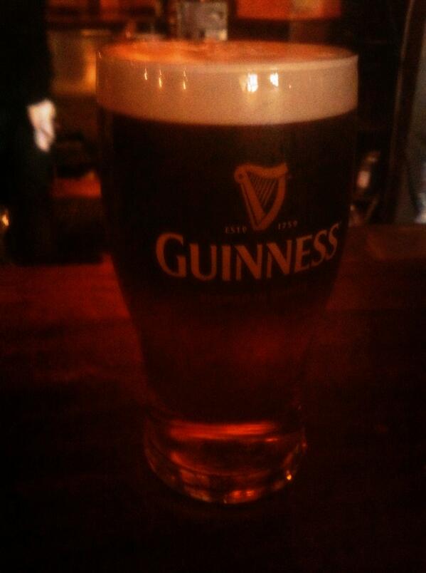 fado_ashley's tweet photo. Trying a new after shift drink Guinness and Crabbies. #Shifty  @fadodenver http://t.co/qPWo4PsRAm