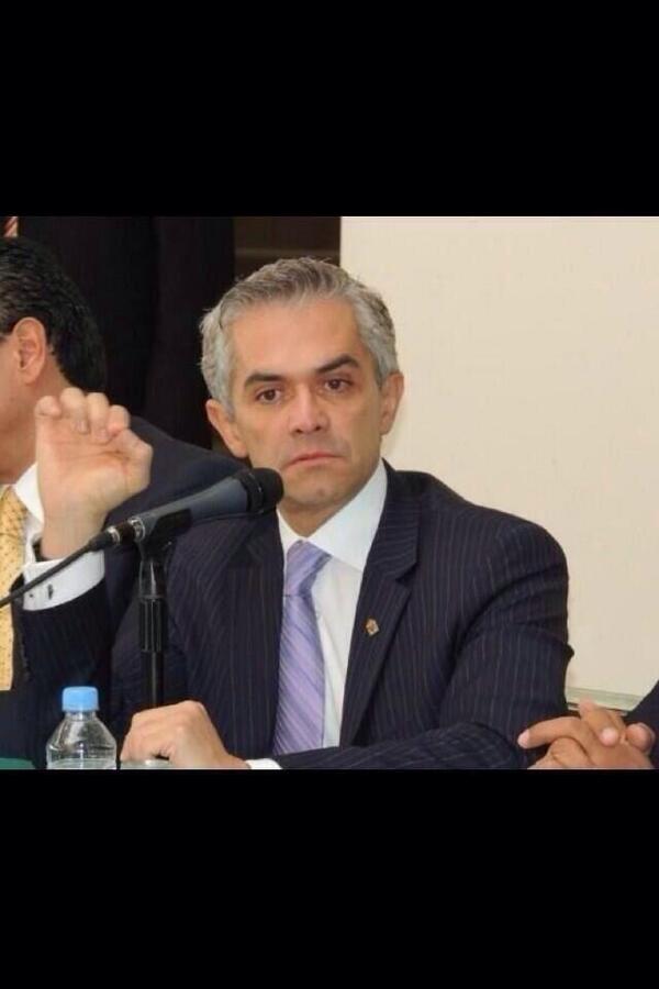 Y ésta es la respuesta de <a href="/ManceraMiguelMX/">Miguel Ángel Mancera</a> a todos los que le pedimos que haga algo con esos haraganes.