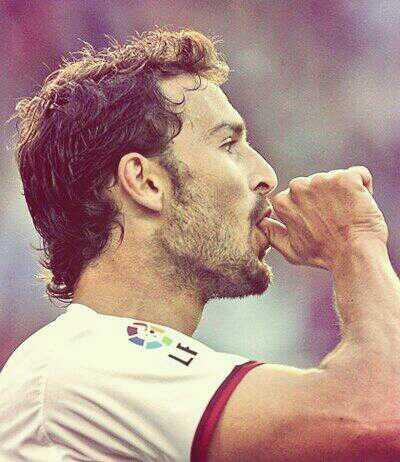 Biris16SFC's tweet photo. RT por esta foto. Muchas gracias Antonio Puerta @sevillafc16 http://t.co/1ITA2FNEvh