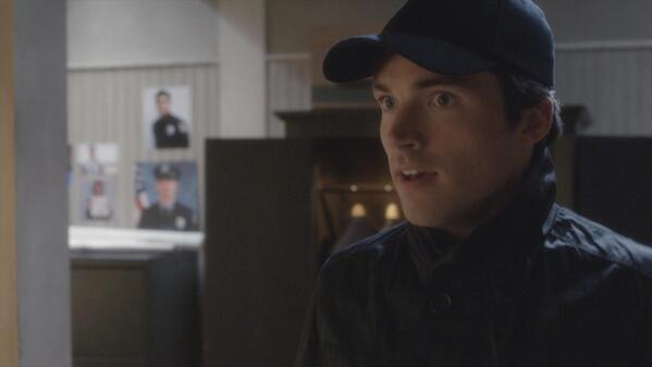 PLLonMax's tweet photo. This is a moment we'll never forget. #PLL #WorldWarA #EzraisA http://t.co/2esdmodThC