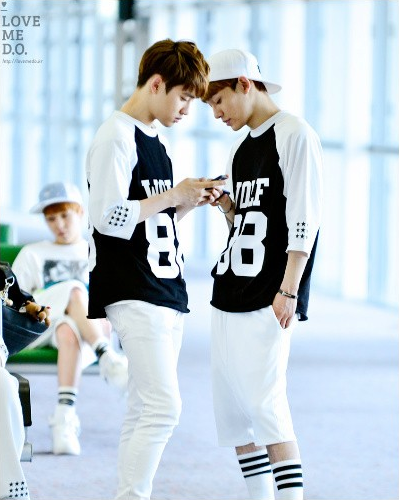 Gaeun_KShop's tweet photo. [PO s/d 17 Juni] Exo Wolf 88 Raglan Rp
80.000 http://t.co/eS62r6dS4i