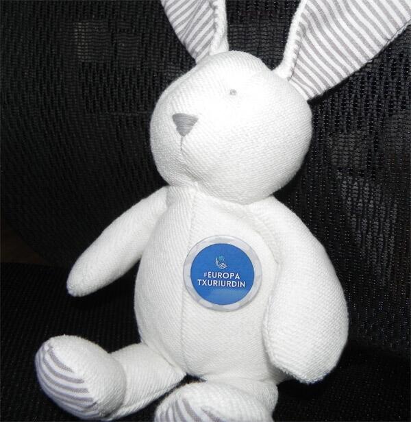 #EuropaTxuriUrdin tweet media