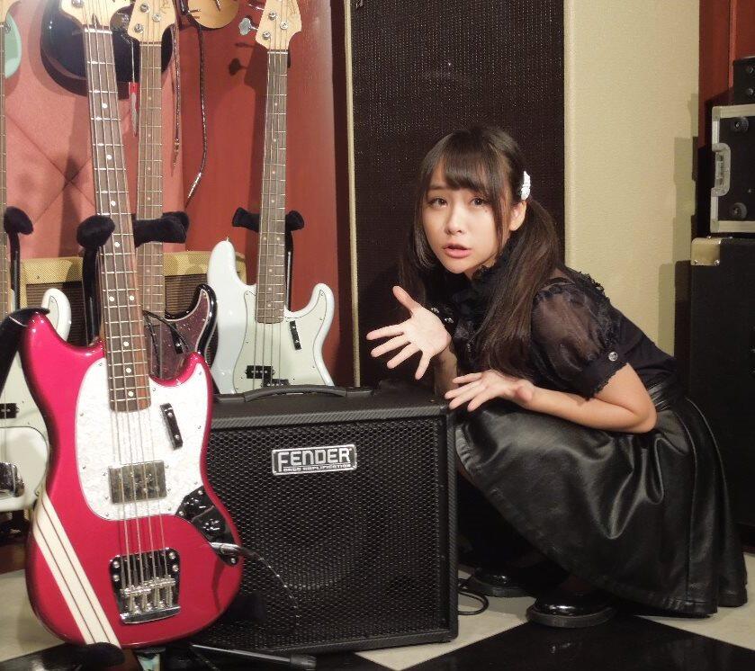 Fender (フェンダー) on Twitter: "ガールズロックユニット「ぱすぽ☆」の増井みお さん!FENDER Bronco 40ベースアンプを使いこなすべく奮闘開始! 練習にも最適なベーアンです。 http://t.co/trcZaSjH41" / Twitter Fender (フェンダー) on Twitter: "ガールズロックユニット「ぱすぽ☆」の増井みお さん!FENDER Bronco 40ベースアンプを使いこなすべく奮闘開始! 練習にも最適なベーアンです。 http://t.co/trcZaSjH41" / Twitter