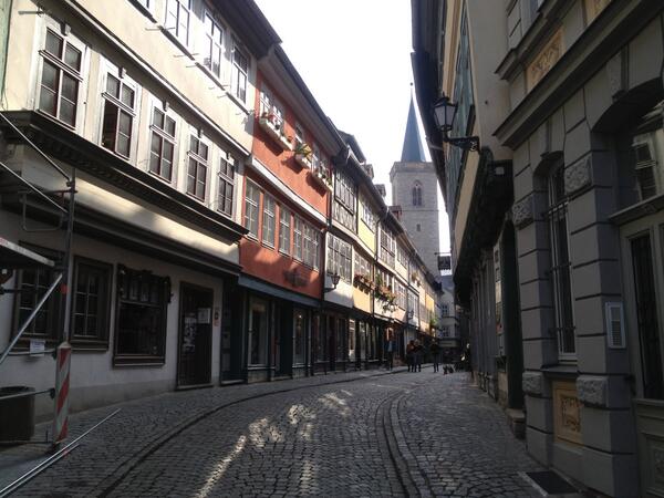 Als Einstimmung für diesen Tag ein zwei Stunden alter Schnappschuss von der Krämerbrücke: