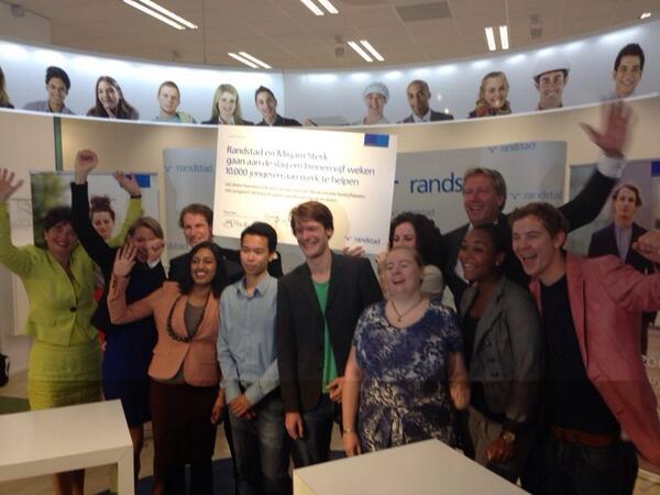 Samen met <a href="/FnvJong/">FNV Young & United</a> <a href="/CNVJongeren/">cnvjongeren</a> <a href="/RandstadNL/">Randstad Nederland</a> op naar 10.000 banen voor jongeren #jeugdopzoek