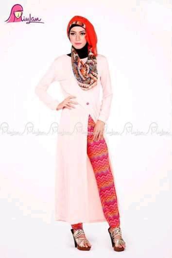 FArifiana's tweet photo. Dress By Myulan http://t.co/1KZuncg3ry