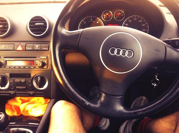 AdamAdamnoble93's tweet photo. #last#night#footy#training#audi http://t.co/4j20HvWegt