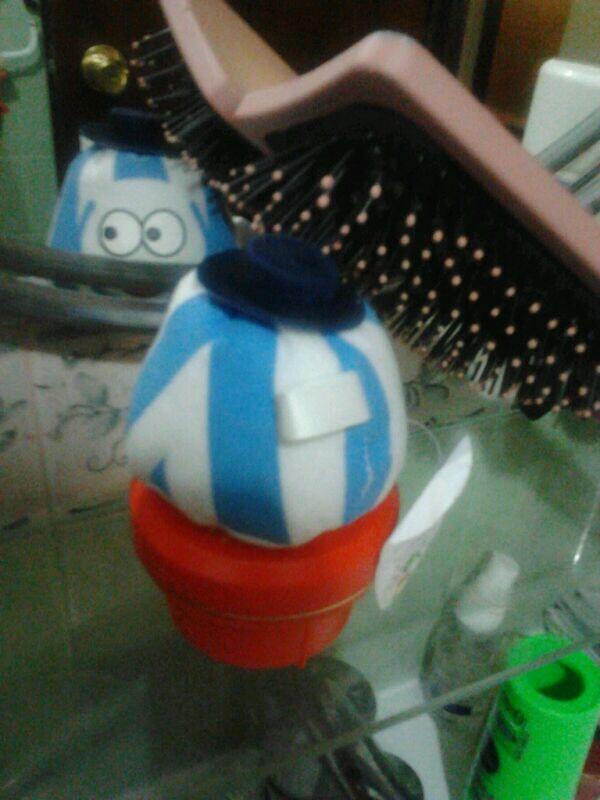 lavidadepou's tweet photo. Pou arreglandose http://t.co/jZvDSlOFkQ