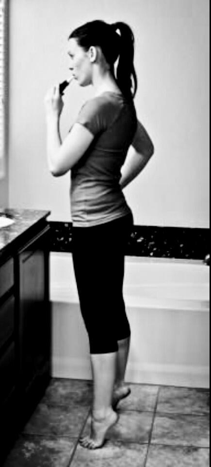 GoFigureAZ's tweet image. The proper way to brush your teeth in the morning ;-). #Figuremethod