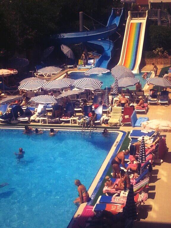 aishp's tweet photo. Missing the pool in turkey...defo going back there!! http://t.co/2KP44MXe1d