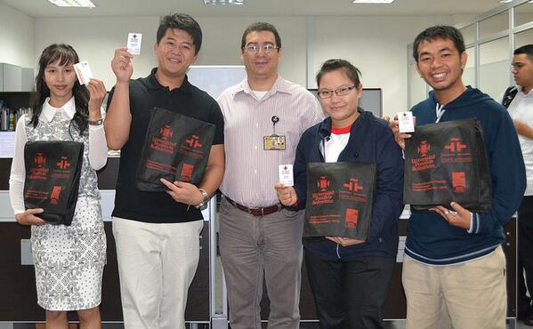 upbcolombia's tweet image. Guías turísticos de Laos aprenden español en la #UPB con el programa #ESPEX bit.ly/18kSWik