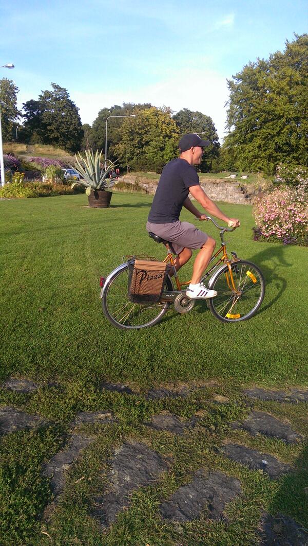 sof_joh's tweet image. Gör som på Lilla Essingen med pizzan... :) cc @_asa