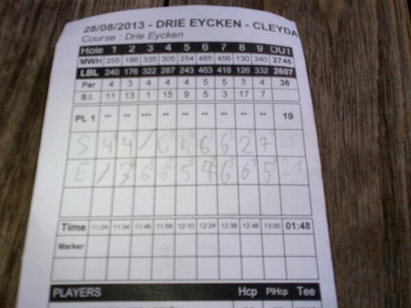 Sebba_D's tweet photo. First birdy in my golf carreer #birdy #hole8 http://t.co/J63f4EYRNp