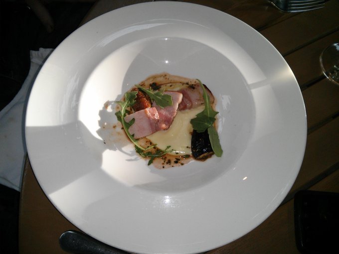 And the pork belly dish also gives me a wet pussy thinking of it.. Haha http://t.co/M6a4wBkw3v