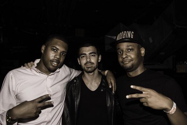 Embedded image permalink