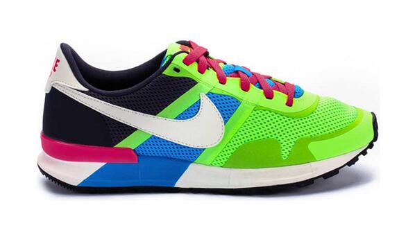 BoxFreshFW's tweet image. Not sure of the delivery date, but I will be stocking the lime / blue hero #Nike Pegasus 83/30 in a size 8 US.