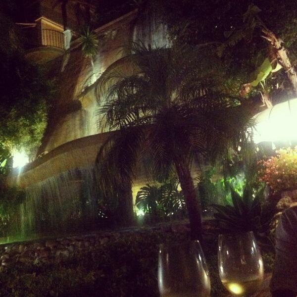 FionaGraves's tweet image. Perfect last night at favourite 2013 Marbella restaurant :) Another bottle very tempting #earlycheckout