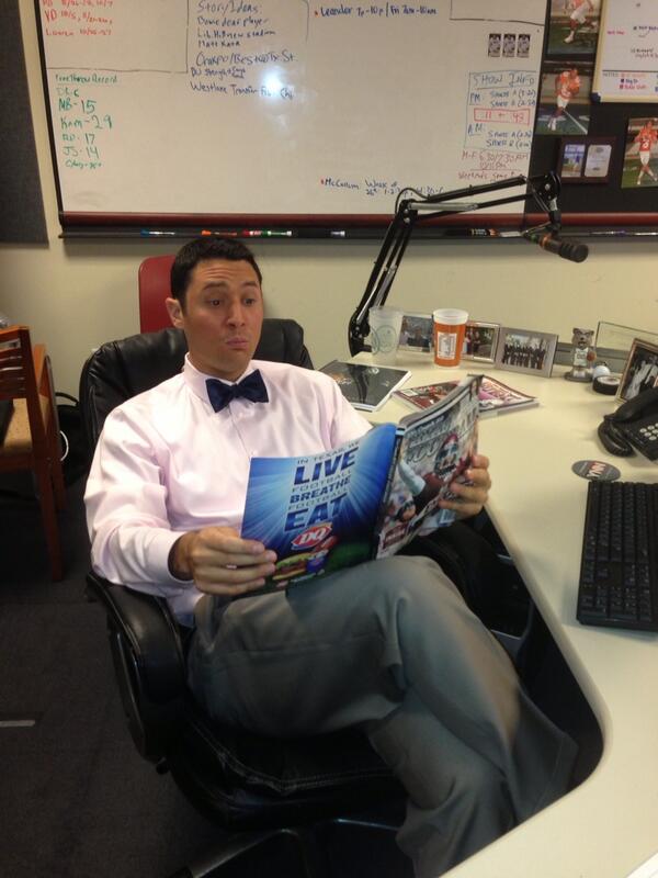 ALerman2's tweet image. My favorite anchorman yesterday! “@MikeBermanYNN: It's National Bow Tie Day. http://t.co/T66zUTJinF”
