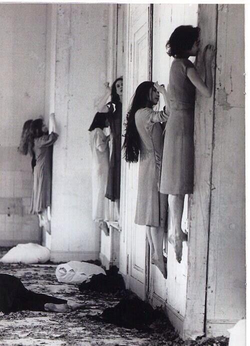 ScaryAssPicks's tweet photo. Pic from Russian mental institution in 1952 http://t.co/0WMI8YTemK