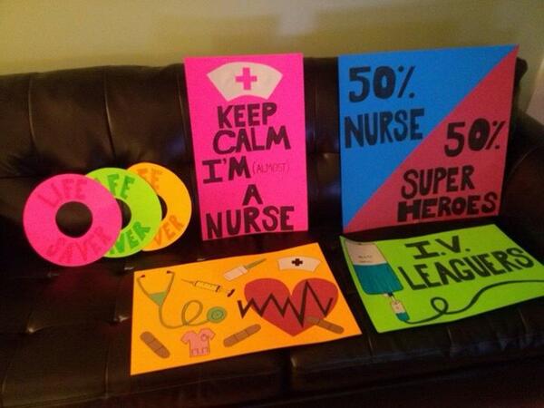 Nursing_OLs's tweet photo. Beautiful signs made by @madelinewillow and @xo_nutmeg #UAorientation2013 @UAorientation http://t.co/MUNi881HtI