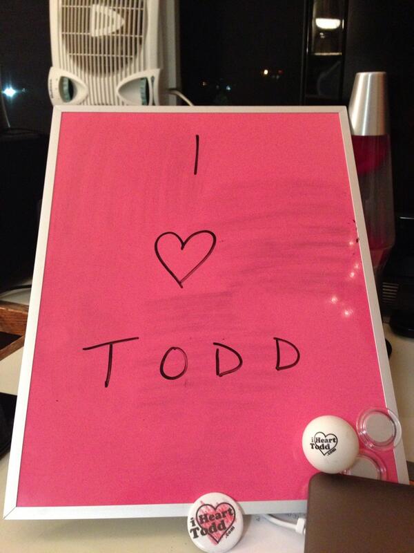 emscottlikesyou's tweet image. @upcomingmagicia #ihearttodd #shu thanks for the gifts 😘