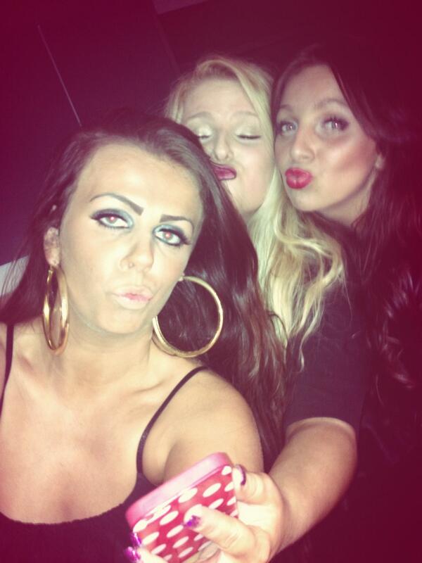 amycheerio's tweet image. Hahaha just found this lil beauty @daniellaPx @shannonM1445 #bitdrunk?