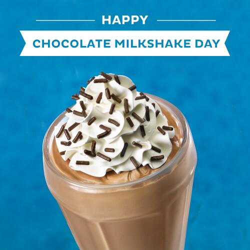 redrobinburgers's tweet image. It’s National Chocolate Milkshake Day! Who’s in? #NtlMilkshakeDay
