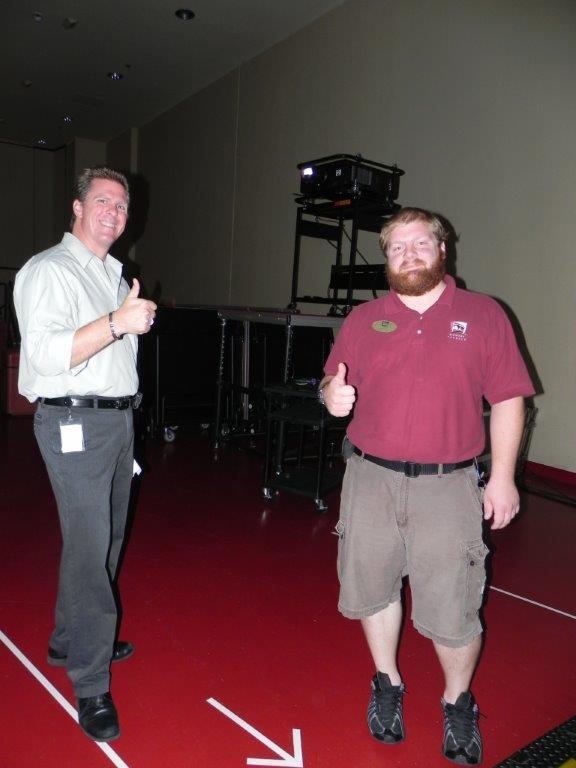 JCarsonMadtown's tweet image. Big smiles and two thumbs up from our tech crew. Running through the big show now!  #1Thread