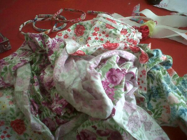 ClosPelosDpunta's tweet photo. Telas nuevas =felicidad ☺ http://t.co/jCFNYTTct2
