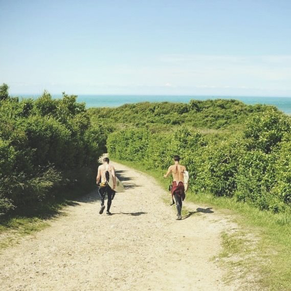 malibutomontauk's tweet image. #surfsend #malibutomontauk #paddleout @espn @ESPN_Surf @newyorksurf @Shaun_White @Surfrider @surftravelco @surfer