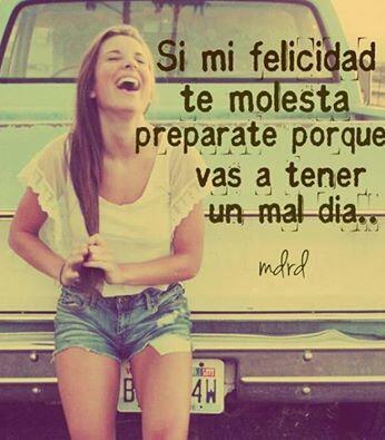 hm_qm's tweet photo. #SeguramenteMeEnvidiasPorque mi felicidad esta sobre ti http://t.co/vAVC8fE9c0