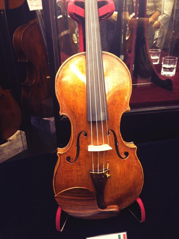 hisaei's tweet photo. (備忘録)最近拝んだ、滅多に出会えない高級なもの1: Antonio Stradivarius (約1億円) http://t.co/PajLdYZ1Gd