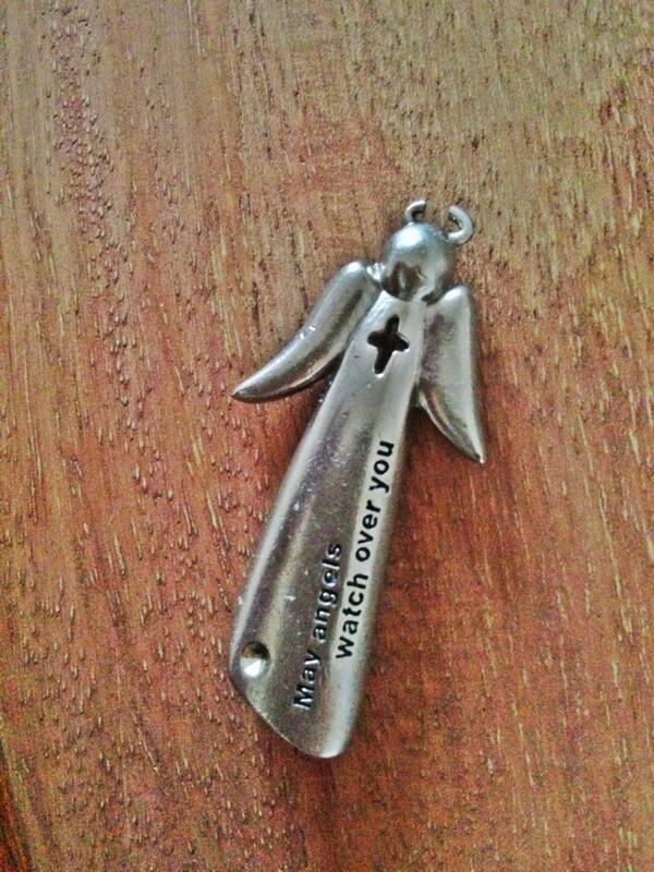 AFoxall261208's tweet image. Look what we found today!! #itsasign #angels #messagefrombeyond