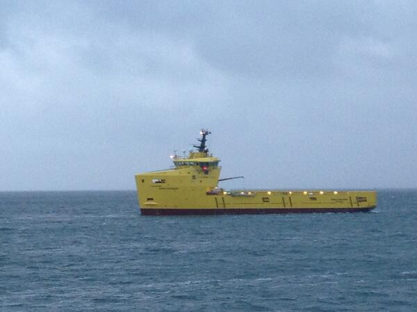 DoDirk's tweet image. Nieuw betonningsvaartuig nog zonder kraan #geenschutkleur