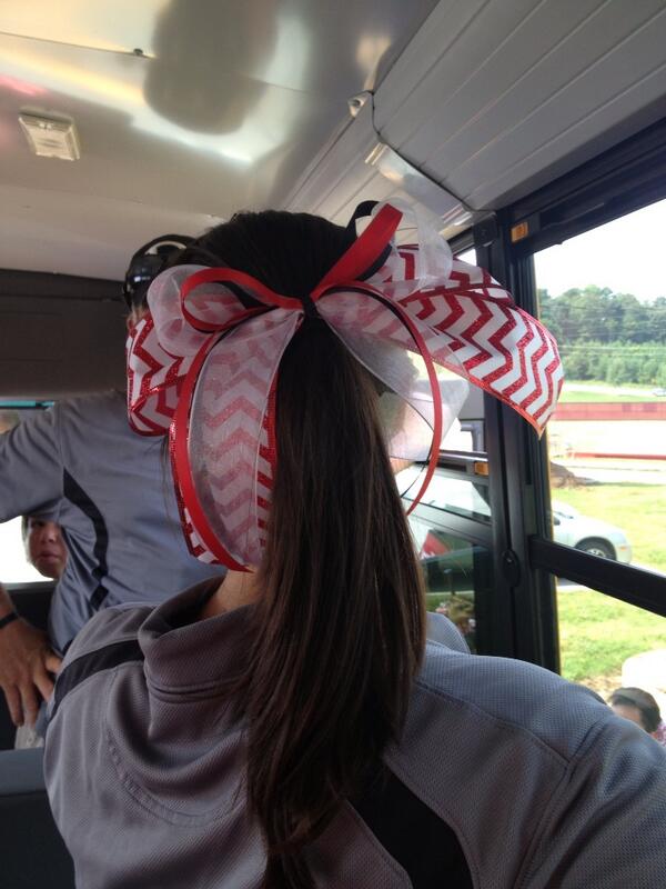 ooo_giiirl's tweet image. My bow is on steroids. #pitcherproblems #toooldforthos