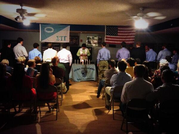 SLU_SigTau's tweet image. Congratulations to the 14 new associates who were pinned tonight! #pinning #phichapter #rushsigtau