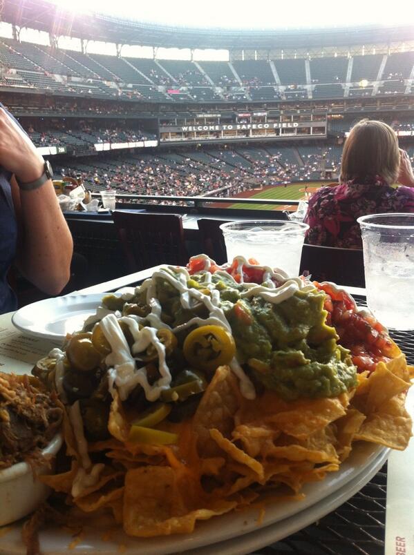 seabecs's tweet photo. Nachos and mariners... A fiesta at the ballpark tonight.  Hit it here!!! #mariners #hitithere #safeco http://t.co/8FG8rJ1p02