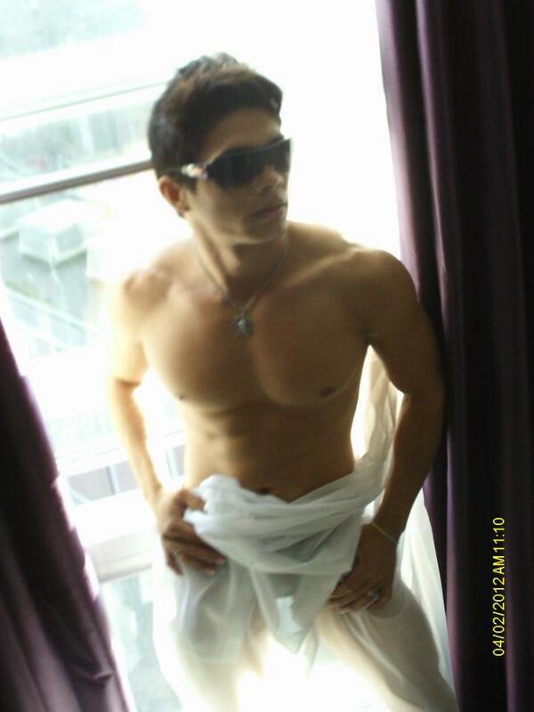 HotYoungGays's tweet photo. http://t.co/JOfhRQpFM2