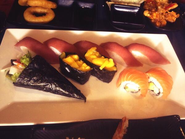 Kom snel eens eten bij blue Sakura en vertel ons wat je vind, wat beter kan etc.