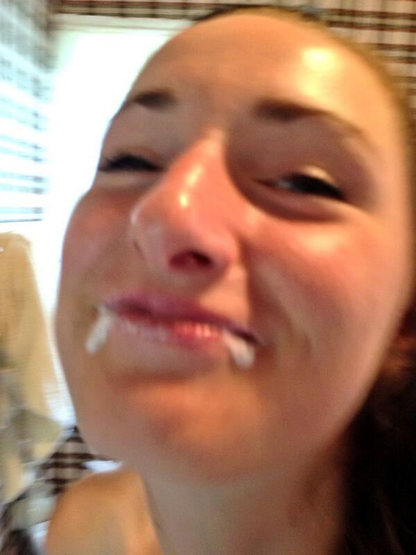 JohnPurcell_'s tweet image. My friends, now laugh... #highschoollessons #fullmouth #dontswallow @jaimuney