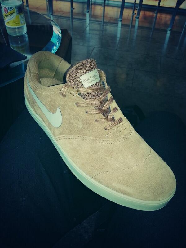 SammoWilliams87's tweet photo. Harvey nichols g+t plus amazing koston shoes. #lovedaysoff http://t.co/OBanWvMxcM