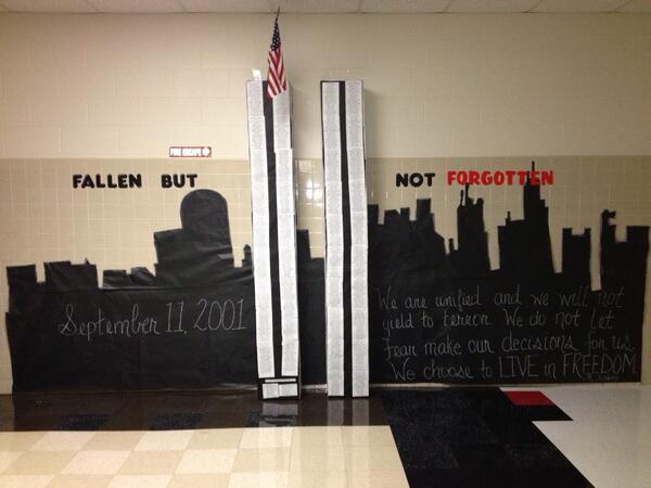cedarhillisd's tweet image. This 9/11 tribute was created by students in a CHHS hallway #fallenbutnotforgotten